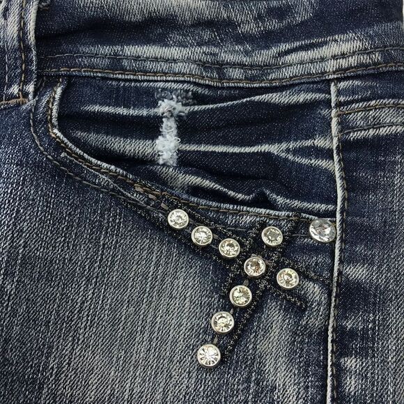 NWT B.B. Capri distressed denim with bling - Picture 7 of 8